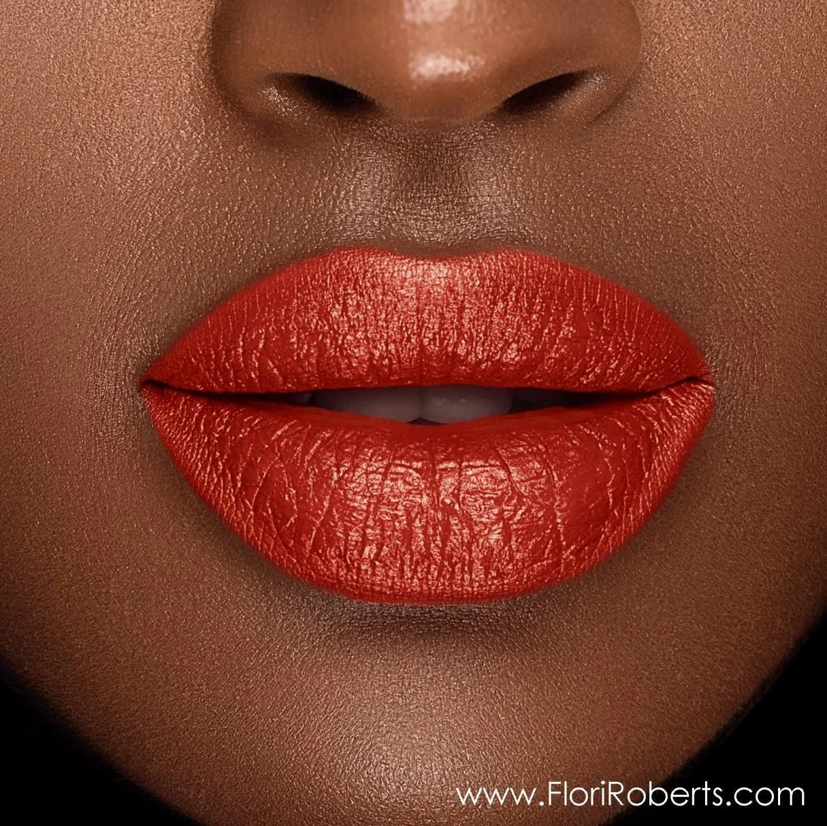 Flori Roberts - Rouge à Lèvres - Luxury Demi-Matte - Image 6